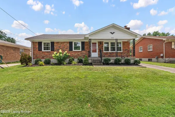 3820 Pinecroft Dr, Louisville, KY 40219