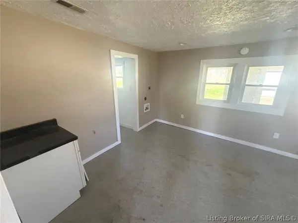 35 N McKinley ST, Campbellsburg, IN 47108
