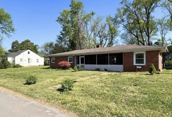 110 W Pierson Street, Fredonia, KY 42411