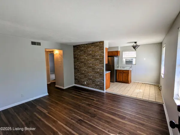 3523 Georgetown Pl, Louisville, KY 40215