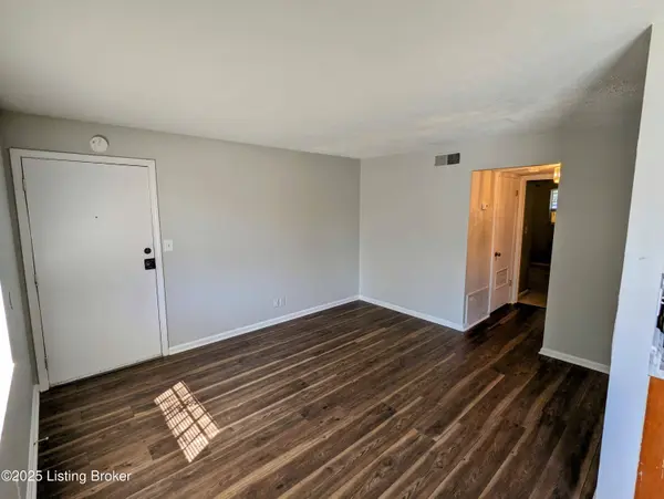 3523 Georgetown Pl, Louisville, KY 40215