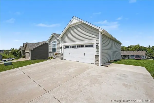 7002 Knob Valley WAY, Georgetown, IN 47122