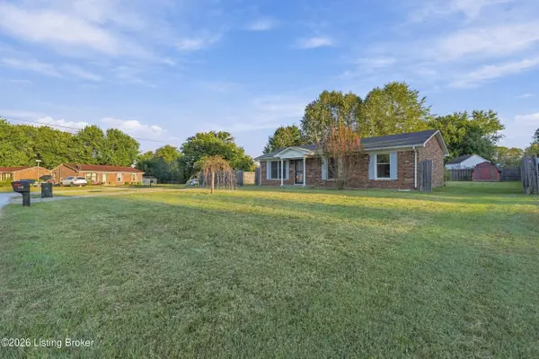 402 Dogwood Dr, Mt Washington, KY 40047