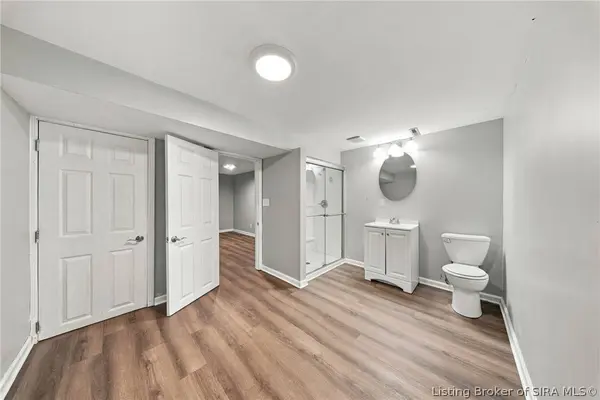 1706 Tennyson DR, Clarksville, IN 47129