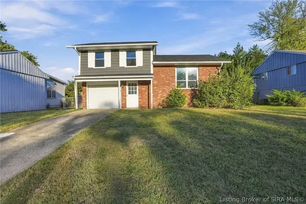 1706 Tennyson DR, Clarksville, IN 47129