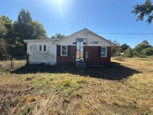 82 Ingleside Road, Kevil, KY 42053