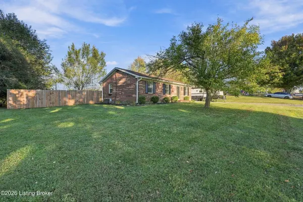 741 Ardmore Ln, Shelbyville, KY 40065