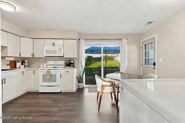 741 Ardmore Ln, Shelbyville, KY 40065