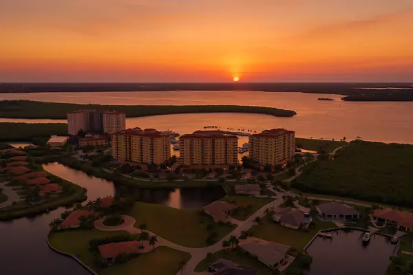 Waterfront Living at Tarpon Point Marina in Cape Coral, Florida,Billee Silva, PA, ABR SRS