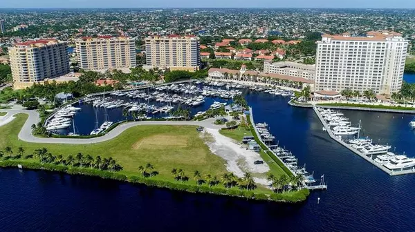 Waterfront Living at Tarpon Point Marina in Cape Coral, Florida
