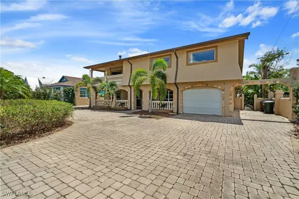 1434 Alhambra DR, Fort Myers, FL 33901