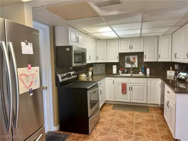 4796 Harbour Cay BLVD, Fort Myers, FL 33919