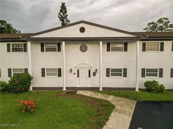7013 New Post DR #7, North Fort Myers, FL 33917