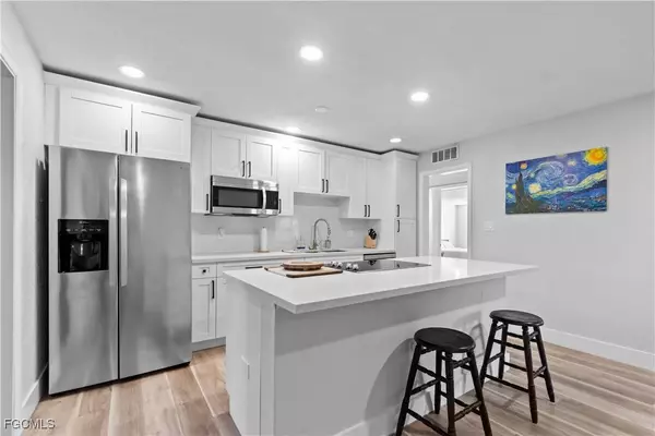 1373 Morningside DR, Fort Myers, FL 33901