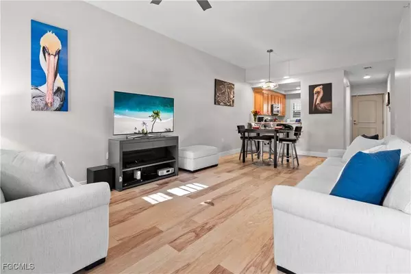 2110 W 1st ST #101, Fort Myers, FL 33901