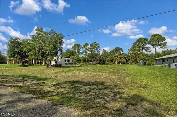 613 Cleveland AVE, Lehigh Acres, FL 33972