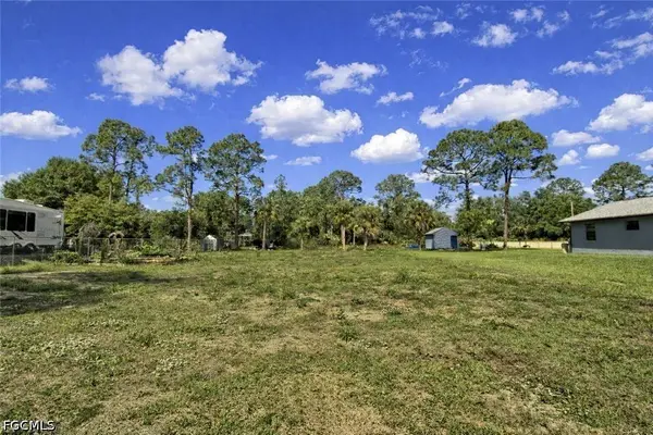 613 Cleveland AVE, Lehigh Acres, FL 33972