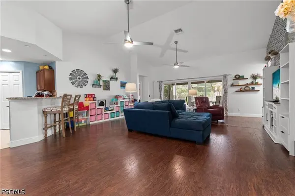 611 Cleveland AVE, Lehigh Acres, FL 33972