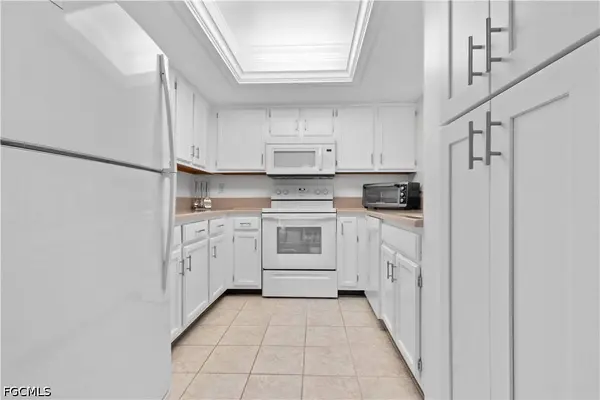 9627 Eaton Gardens LN #101, Fort Myers, FL 33919