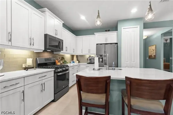 4610 Waterscape LN, Fort Myers, FL 33966