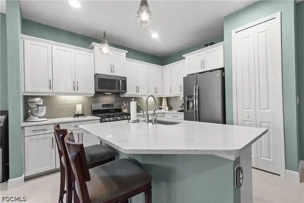 4610 Waterscape LN, Fort Myers, FL 33966