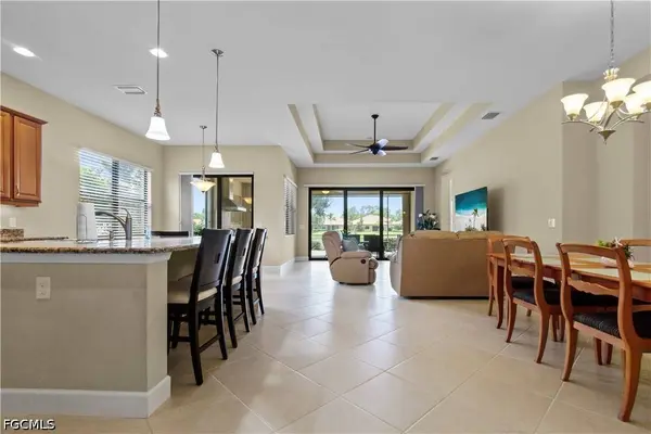9292 Isla Bella CIR, Bonita Springs, FL 34135