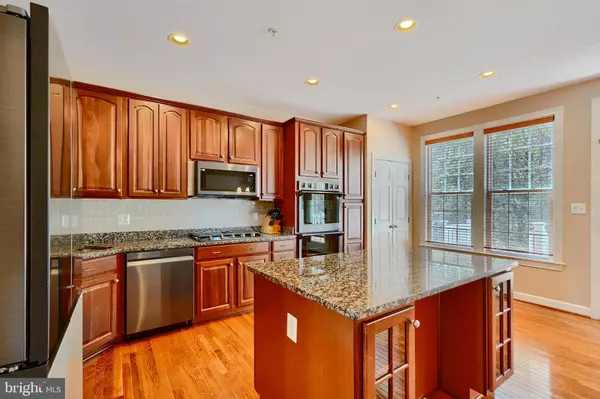 7570 MAIDEN HEAD DR, Hanover, MD 21076