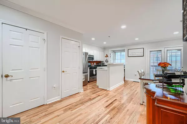 1022 S STREEPER ST, Baltimore, MD 21224