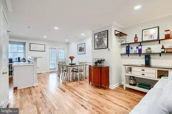 1022 S STREEPER ST, Baltimore, MD 21224