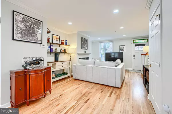 1022 S STREEPER ST, Baltimore, MD 21224