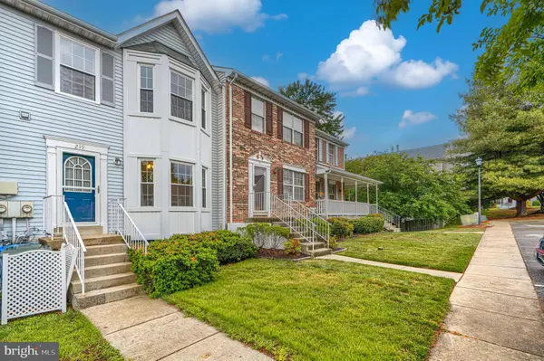 239 CHARLESTON CT, La Plata, MD 20646