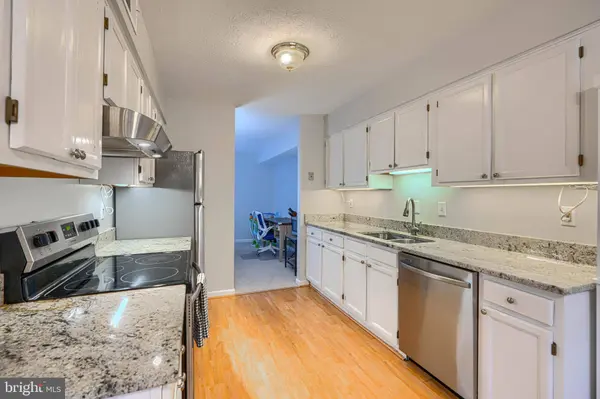 239 CHARLESTON CT, La Plata, MD 20646