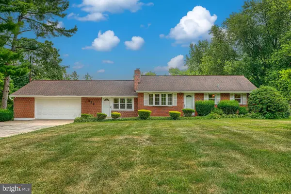 323 MONTGOMERY DR