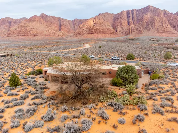 1657 N Kayenta dr Ivins Ut 8476