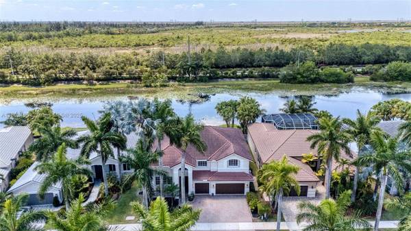 2521 Hunters Run Way, Weston, FL 33327