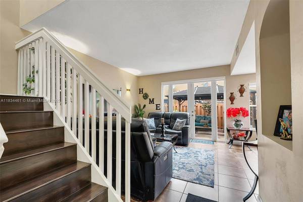 8511 NW 141st Ter #402, Miami Lakes, FL 33016