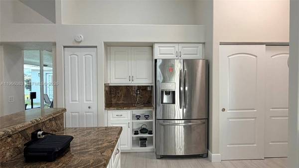 582 Spinnaker, Weston, FL 33326