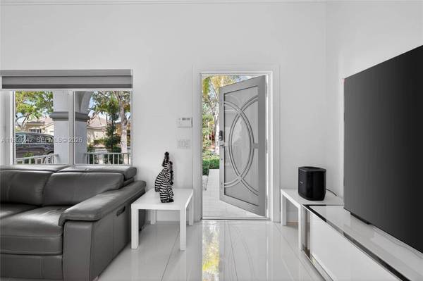 4115 Sabal Ridge Cir, Weston, FL 33331