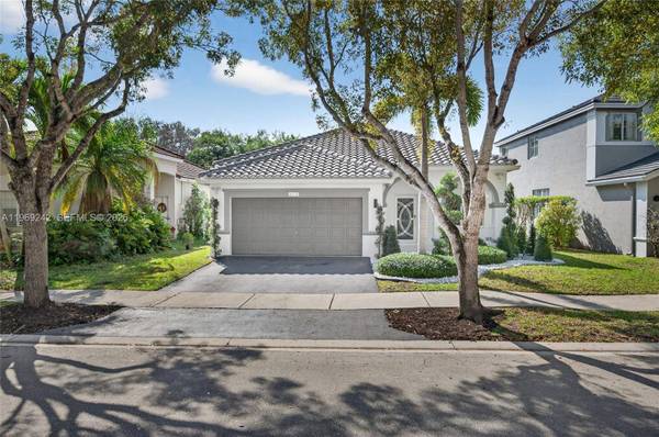 4115 Sabal Ridge Cir, Weston, FL 33331