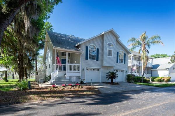 239 RIVER VILLAGE DR, Debary, FL 32713