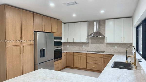 8668 SW 50th St, Cooper City, FL 33328