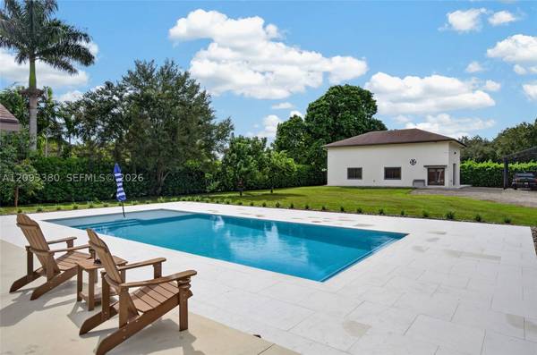 14390 SW 24th St, Davie, FL 33325