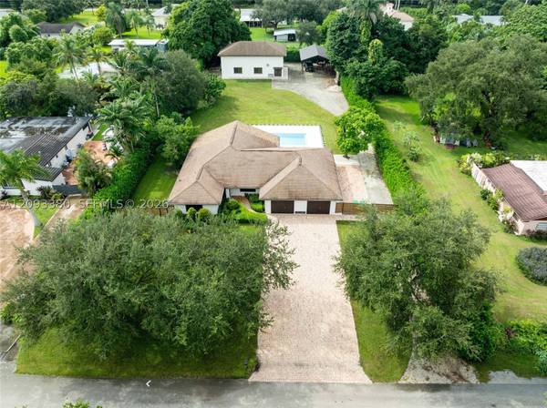 14390 SW 24th St