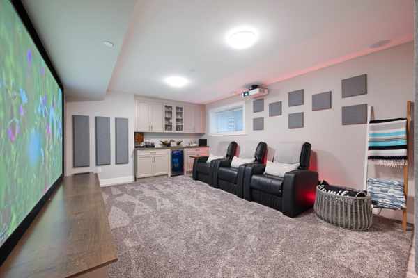 13526 230B ST MAPLE RIDGE V4R 0E5,