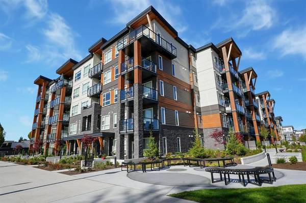 12143 223 St #511, Maple Ridge, BC V2X 5Y6