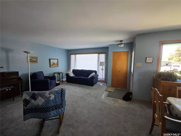 427 15th AVENUE NE, Swift Current, SK S9H 2X5