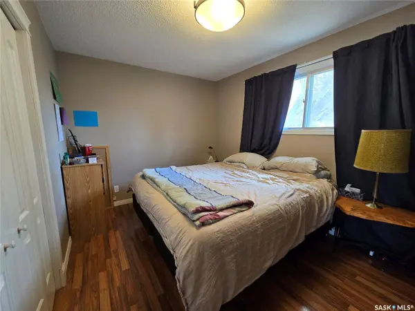 208 Clinton PLACE, Swift Current, SK S9H 4K2