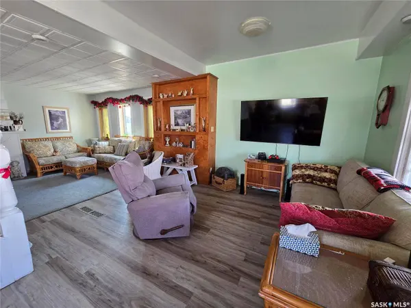 41 7th AVENUE NE, Swift Current, SK S9H 2N2