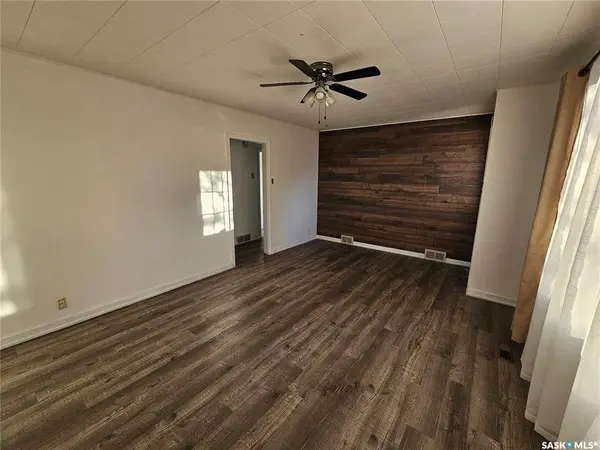 399 9th AVENUE NW, Swift Current, SK S9H 1A8