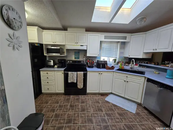 38 Prairie Sun COURT, Swift Current, SK S9H 3X3